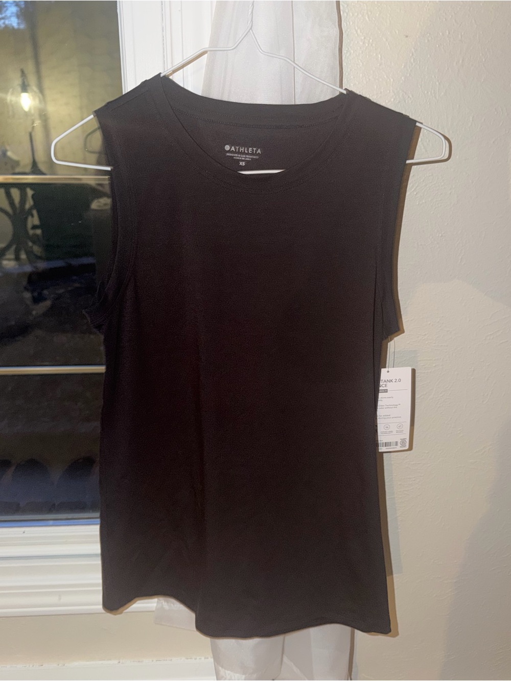 Athleta Black Sleeveless Muscle Tank Top